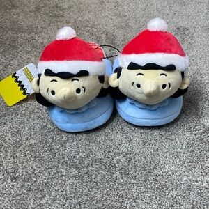 Peanuts Lucy Slippers Sz 7/8 NWT Christmas Holiday